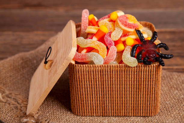 Saure Glühwürmchen Dose 1kg Gezuckerte und saure Fruchtgummi-Glühwürmchen mit doppeltem Frucht-Geschmack, 3-fach sortiert